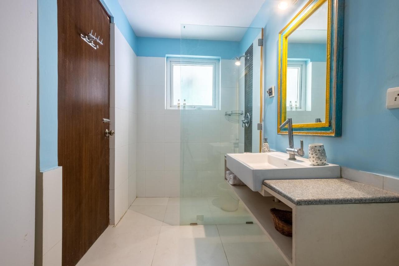 Snowdrop- Exquisite 3Bhk Villa With Pool- Candolim By Staymonkey Calangute Kültér fotó