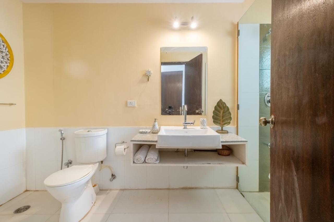 Snowdrop- Exquisite 3Bhk Villa With Pool- Candolim By Staymonkey Calangute Kültér fotó