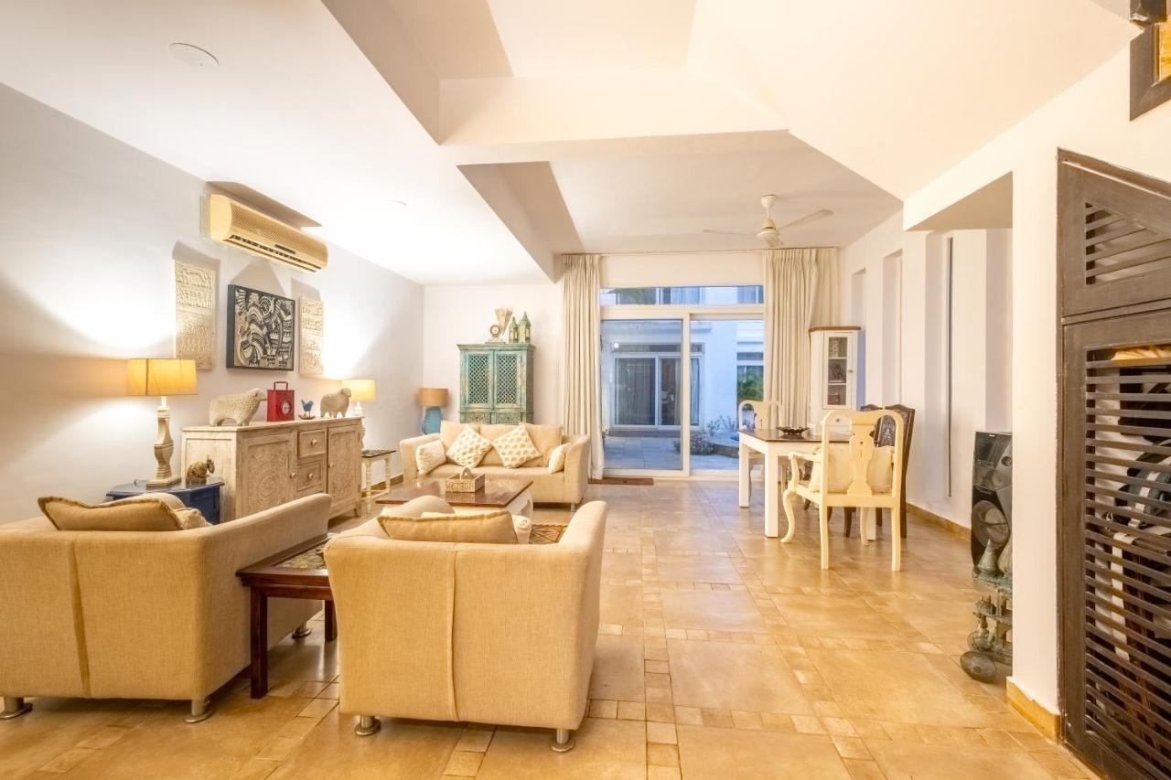 Snowdrop- Exquisite 3Bhk Villa With Pool- Candolim By Staymonkey Calangute Kültér fotó
