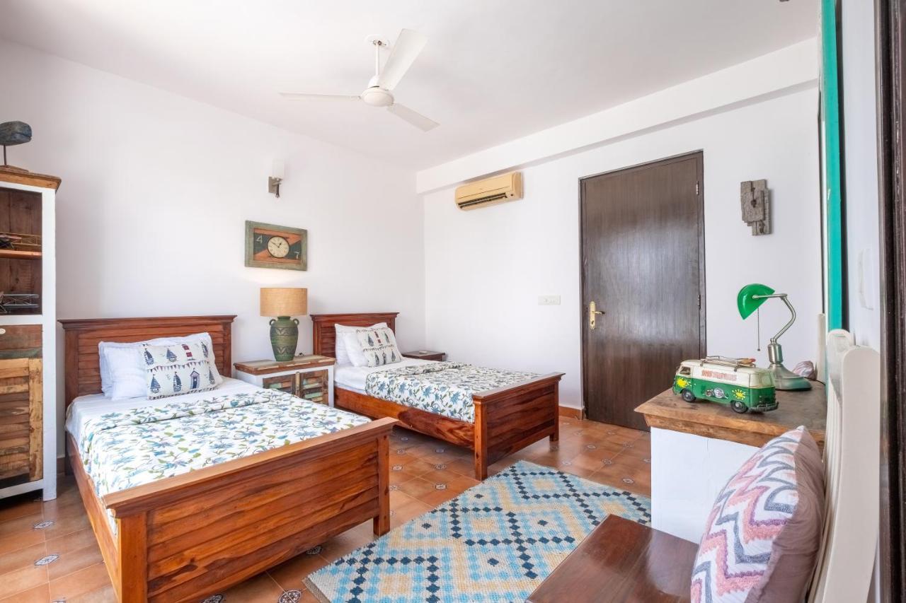 Snowdrop- Exquisite 3Bhk Villa With Pool- Candolim By Staymonkey Calangute Kültér fotó